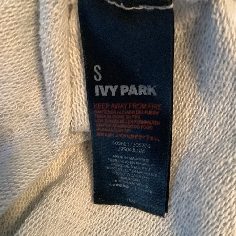 Ivy Park Logo Gray Crewneck Sweatshirt Small - Picture 6 of 6